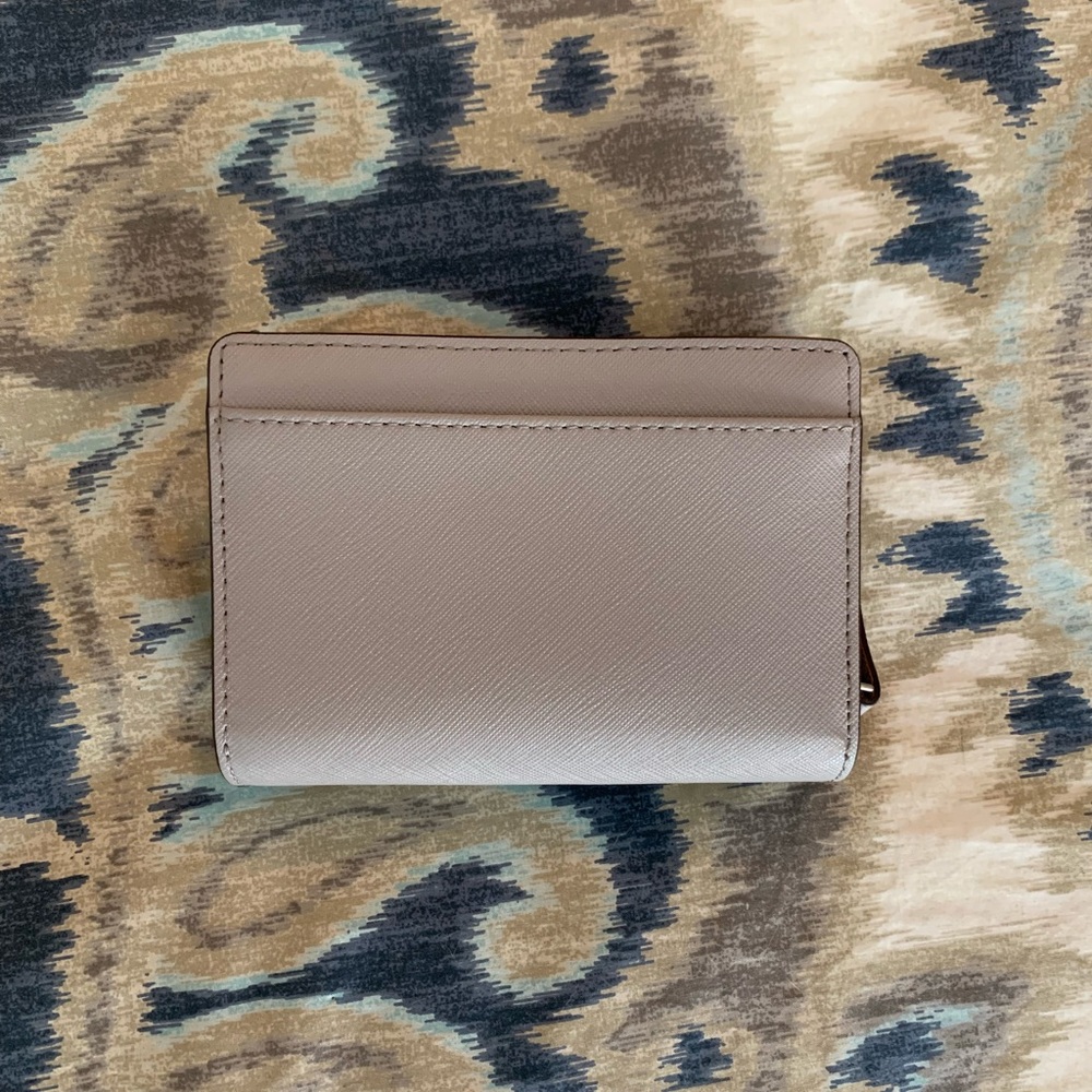Kate Spade wallet - Picture 2 of 5